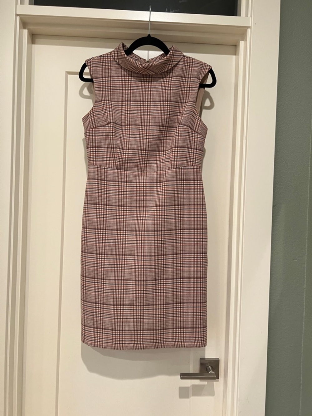 Ann Taylor Factory Sleeveless Plaid Sheath Dress in Pink and Cream